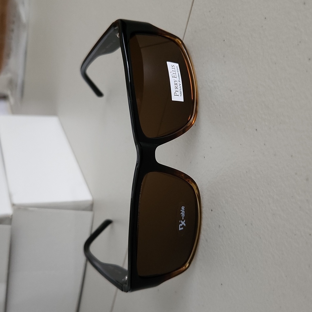 PERRY ELLIS Vintage sunglasses Brown